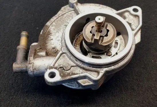 Audi A5 8T 8F Vacuum pump 057145100A