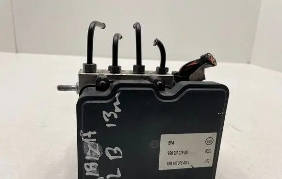 Seat Ibiza IV (6J,6P) ABS Pump 6R0907379AS 0002