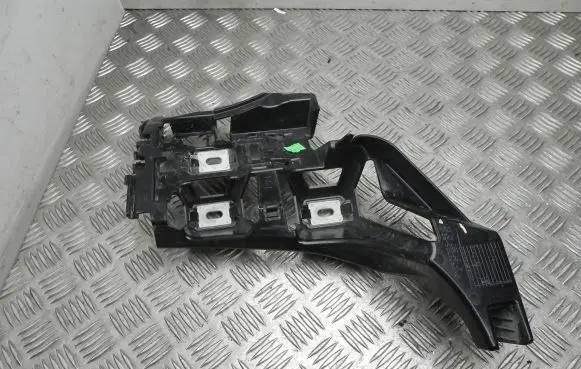 Mercedes-Benz GLE W167 Front bumper mounting bracket A1678804000