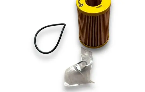 Nissan Kubistar Oil filter mounting bracket Q362 E149183