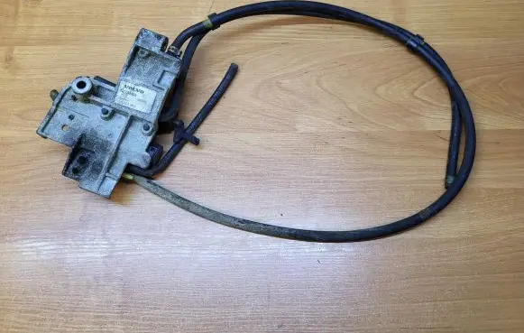 Volvo XC90 Turbo solenoid valve 31293503