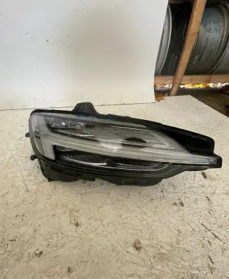 Volvo V60 Headlight/headlamp