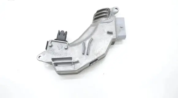 Opel Vectra C Heater blower fan relay 173010147 15277511