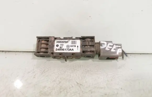 Jeep Grand Cherokee (WK) Airbag deployment crash/impact sensor 3466302947