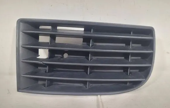 Volkswagen Golf V Front bumper lower grill 1K0853666