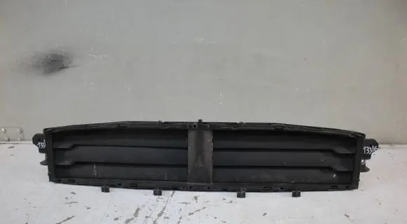 Porsche Macan (95B) Intercooler air channel guide 95B121635J
