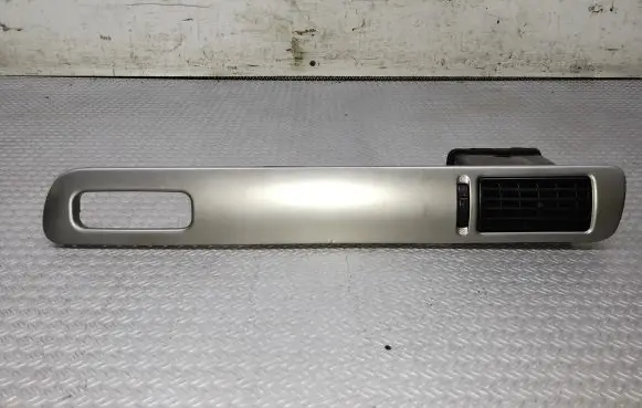 Chevrolet Rezzo Dashboard side air vent grill/cover trim 96272822