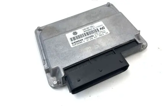 Volkswagen Touareg I Transfer box differential control unit 0AD927755L 5WP22062