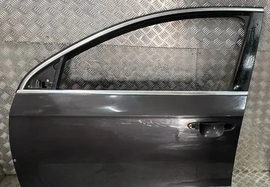 Volkswagen PASSAT B6 Front door PASSATB6 HAMU4079754