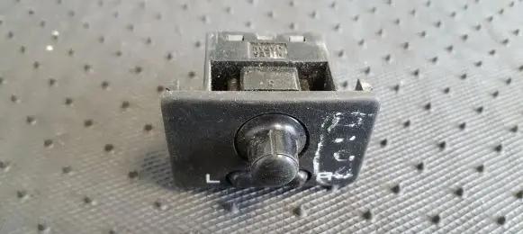 Nissan Almera Wing mirror switch