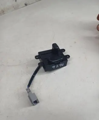 Nissan Murano Z50 Sunroof switch 