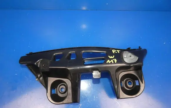 Mercedes-Benz CLA C117 X117 W117 Rear bumper mounting bracket A1178850865
