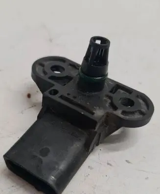 Volkswagen PASSAT B6 Air pressure sensor 06B906051 24053DR8 0261230031