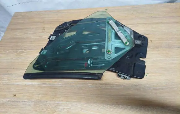Audi Cabriolet B3 8G Sliding door window regulator with motor 8G0845297C