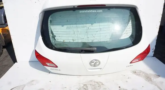 Opel Astra J Tailgate/trunk/boot lid
