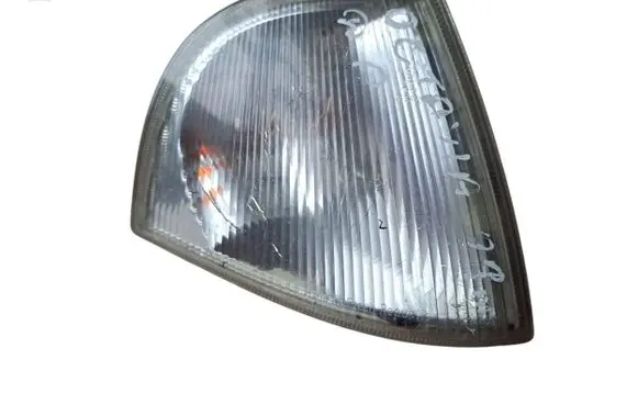 Skoda Octavia Mk1 (1U) Front indicator light 24618000
