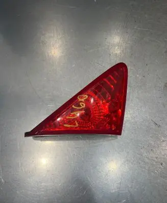 Peugeot 3008 I Tailgate rear/tail lights 26039012