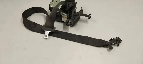 Volvo XC90 Front seatbelt 39844546