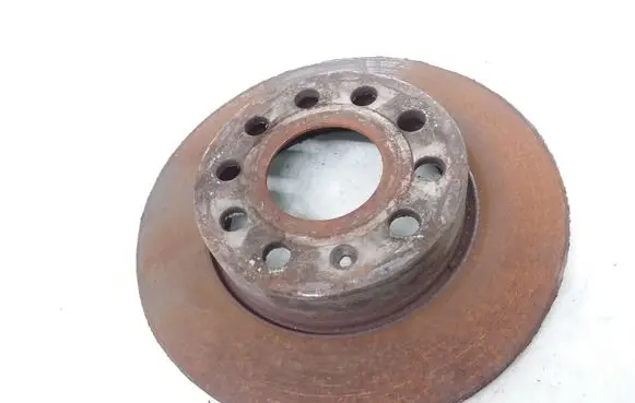 Volkswagen Touran I Rear brake disc