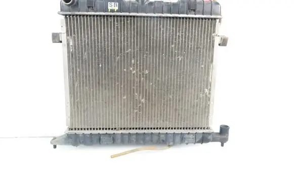 Opel Omega A Coolant radiator 3090317