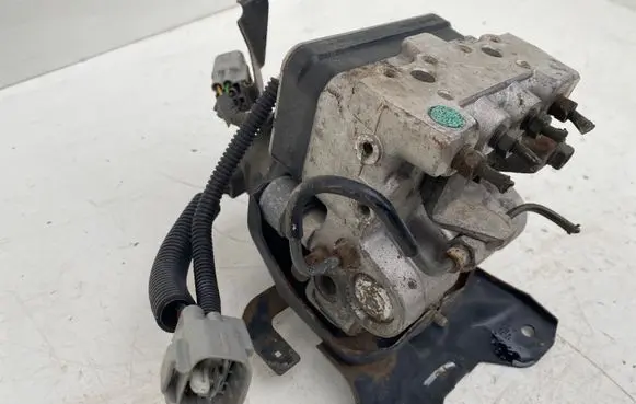 Toyota Corolla E110 ABS Pump 4451012140