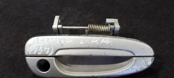 Mazda 626 Front door exterior handle