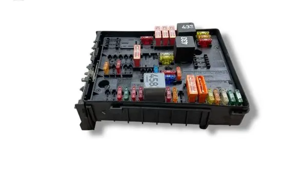 Volkswagen Touran I Fuse module 1K0937124K 014189861 11973