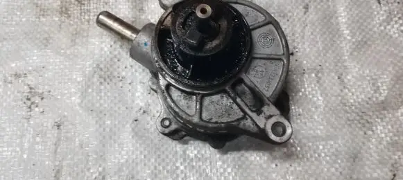 Mercedes-Benz C W203 Vacuum pump A6462300165