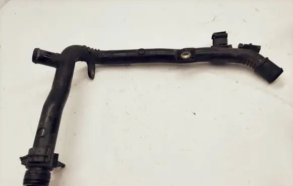 Volkswagen PASSAT B7 Engine coolant pipe/hose 03L121065AJ