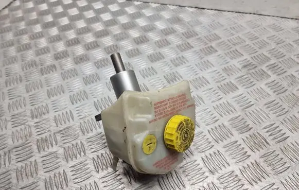 Volkswagen Phaeton Master brake cylinder 3D0611301B 32067018E