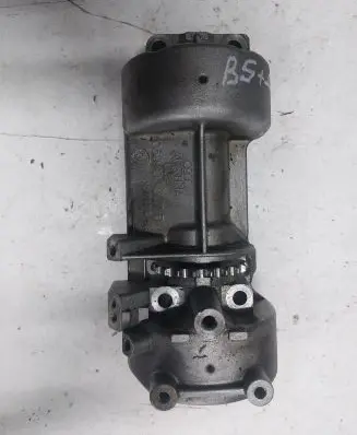 Volkswagen PASSAT B5.5 Oil pump 059103337B