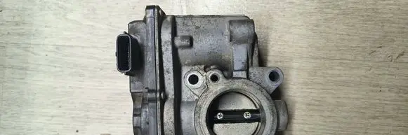 Renault Megane III Throttle body valve 8200578645 8200570865D