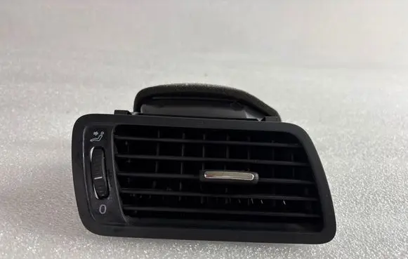 Volkswagen PASSAT B6 Dashboard side air vent grill/cover trim 3C1819702E T00243 P01086E