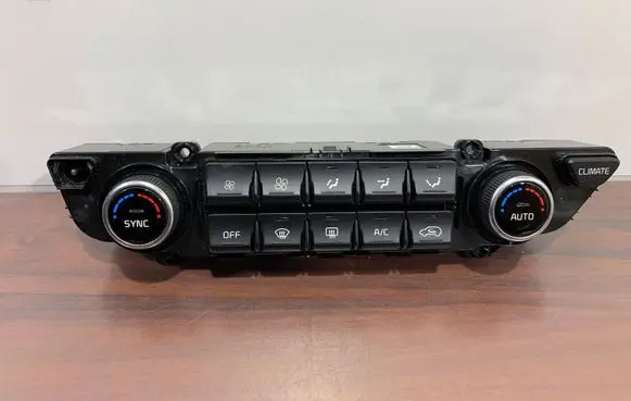 KIA Sportage Climate control unit 97250F1700FHV Q70F MCF6205