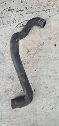 Coolant pipe/hose