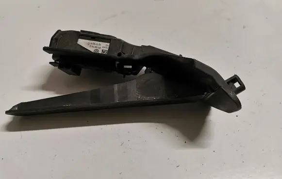 Audi A3 S3 8P Accelerator throttle pedal 1K2721503M