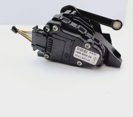 Renault Kangoo I Accelerator throttle pedal 8200089851