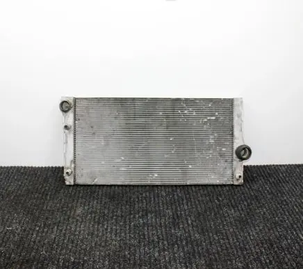 BMW 5 F10 F11 Coolant radiator 7562586
