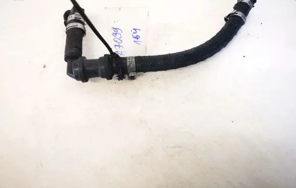BMW 5 E39 Engine coolant pipe/hose