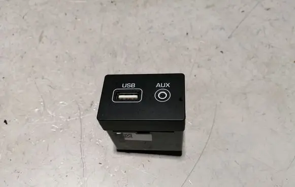 Hyundai Sonata LF USB socket connector 96120C2600