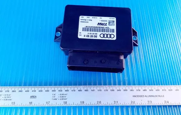 Audi A4 S4 B8 8K Hand brake control module 8K0907801H A2C53369554