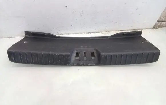 Hyundai i30 Trunk/boot sill cover protection 857702L000