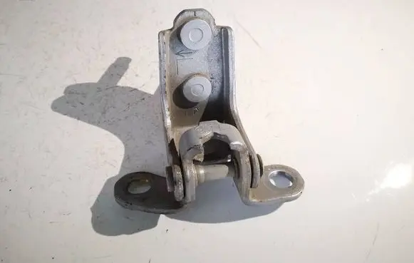 Honda Jazz Rear door lower hinge