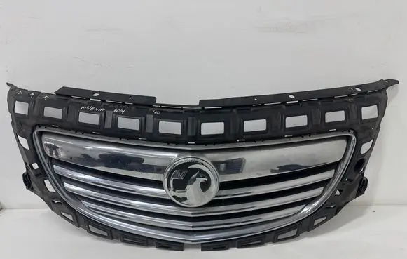 Front bumper upper radiator grill