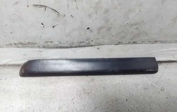 BMW 3 E46 Fender trim (molding) 8208448