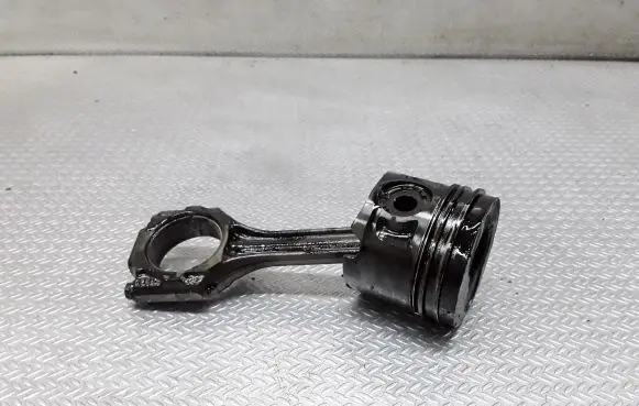 Piston with connecting rod