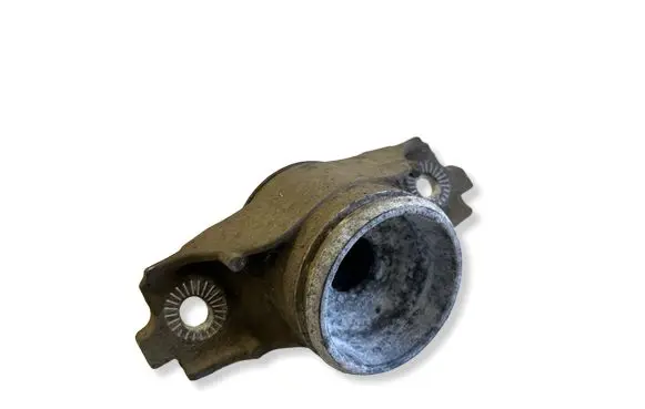 Volkswagen Touareg III Front shock absorber mounting bracket 