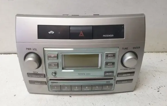 Toyota Corolla Verso AR10 Radio/CD/DVD/GPS head unit 861200F010