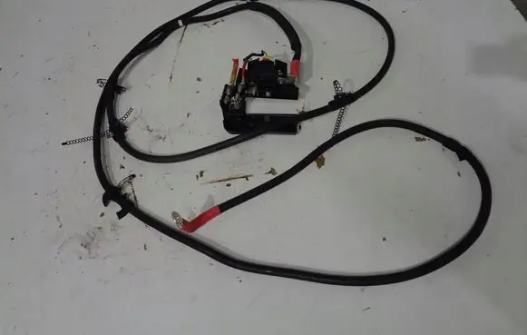 Audi A6 S6 C6 4F Positive cable (battery) 4F0915519