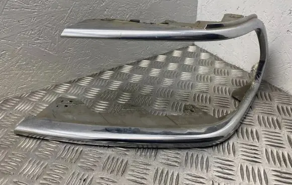 Under headlight/headlamp trim